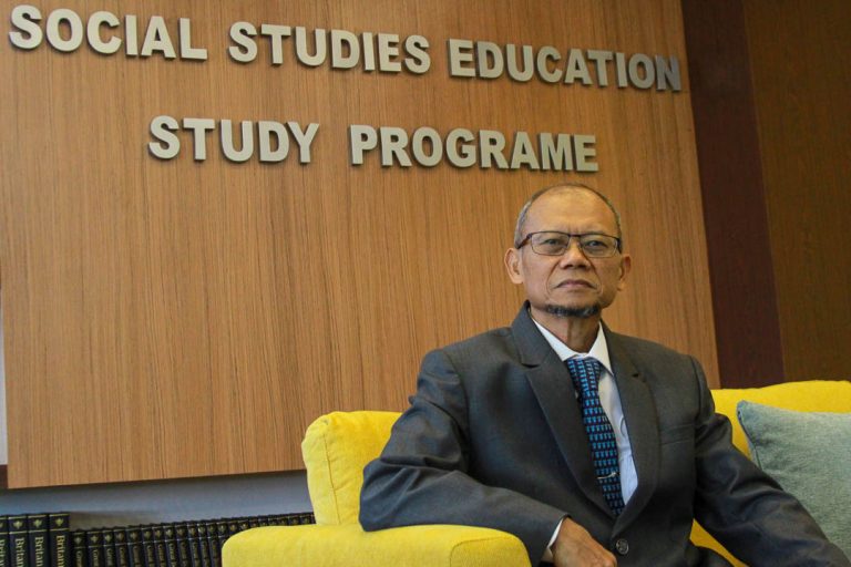 prof sapria