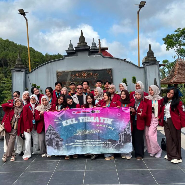 KKL Tematik Mahasiswa Pendidikan Sosiologi UPI di Desa Plandi: Mengikuti Perayaan Waisak dan Melakukan Penelitian Sosial