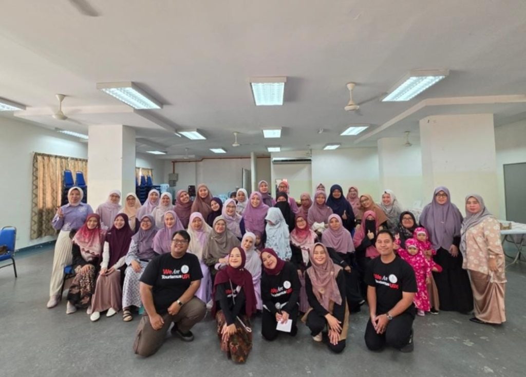 UPI Tourism Marketing Management Lecturer Empowers Indonesian Diaspora in Malaysia Through a Creative Destination Promotion Content Workshop