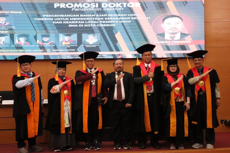 Prodi Pendidikan Sejarah FPIPS UPI Jenjang Doktor (S3) Melaksanakan Ujian Promosi Doktor Dr. Candra Permana. M.Pd (SDG,s 4 Pendidikan Berkualitas)