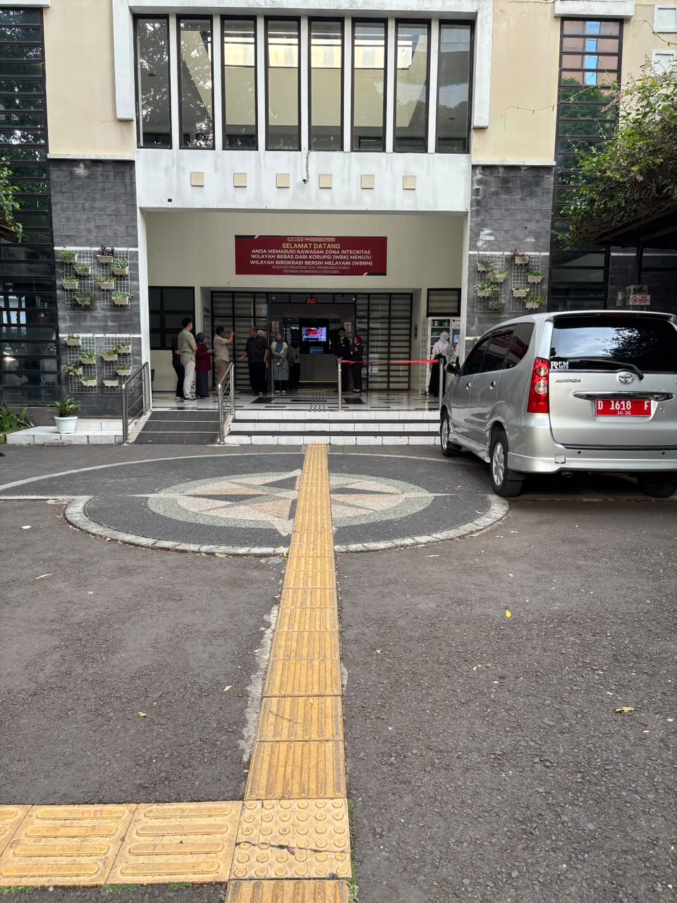 Gd FPIPS A - Ubin Pemandu Gedung FPIPS A